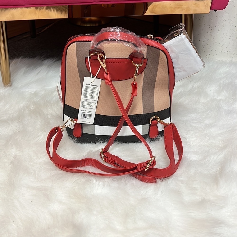 Geneva Luxury Convertible Backpack/ Shoulder Bag, Matching Wallet Set, Burgandy - Picture 4 of 12
